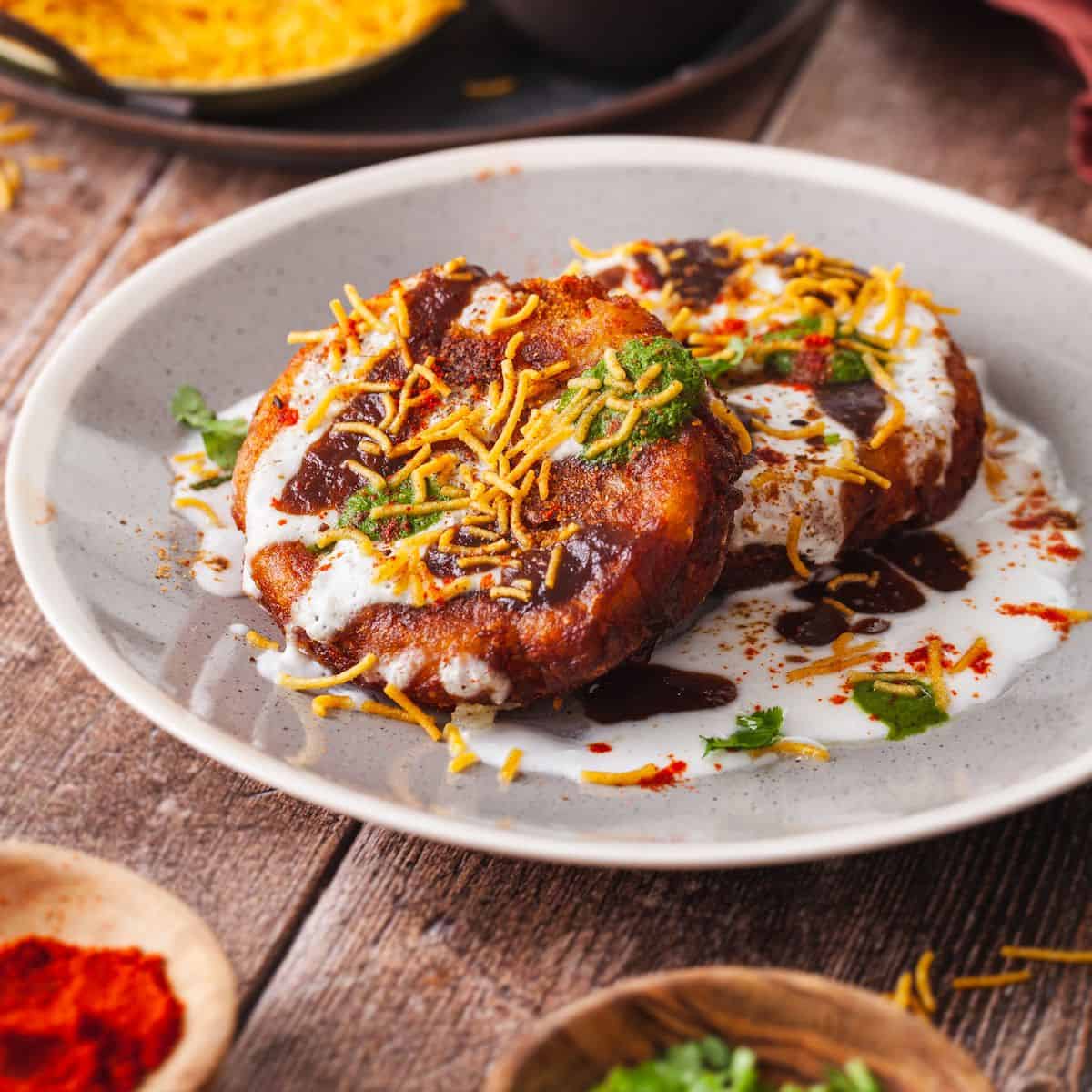 aloo tikki chaat